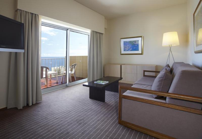 Girassol Suite Hotel - Oda
