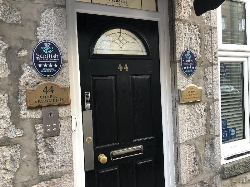 Chapel Apartments - Genel