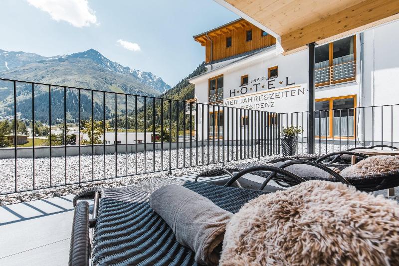 Hotel Vier Jahreszeiten - Teras