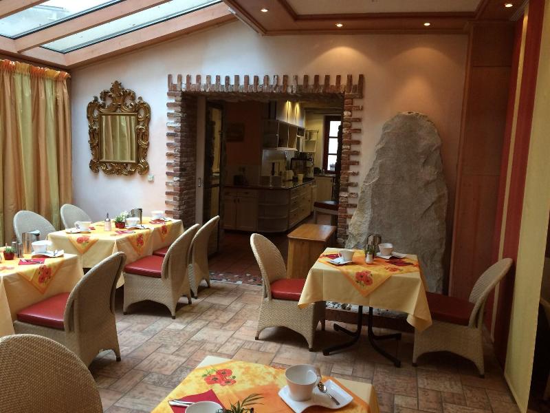 Romantikhotel Augsburger Hof - Restoran