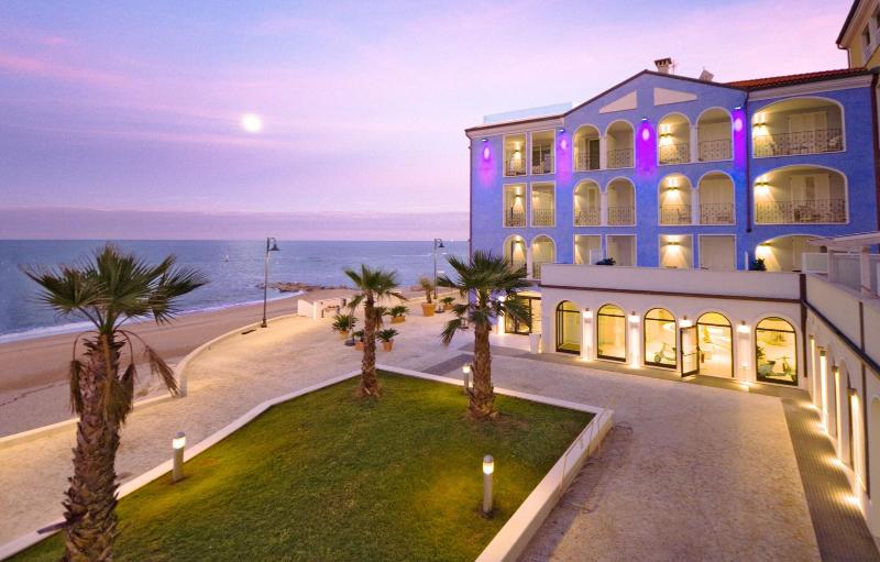 Life Hotel - Genel