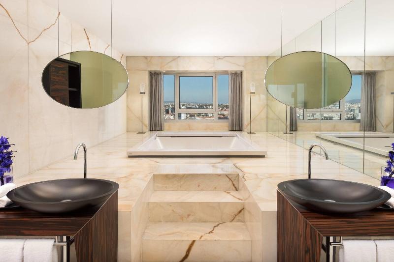 Sheraton Lisboa Hotel & Spa - Oda