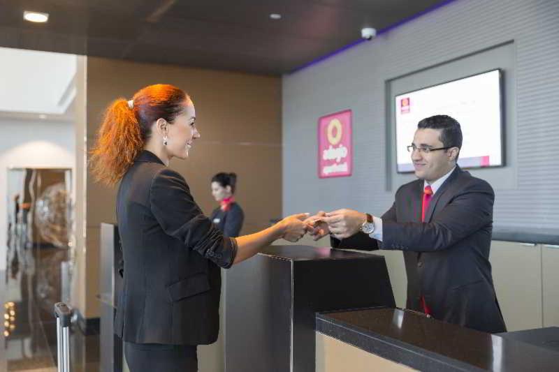 Aparthotel Adagio Abu Dhabi Al Bustan - Lobi
