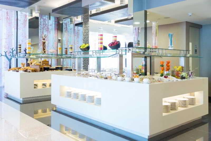 Aparthotel Adagio Abu Dhabi Al Bustan - Restoran