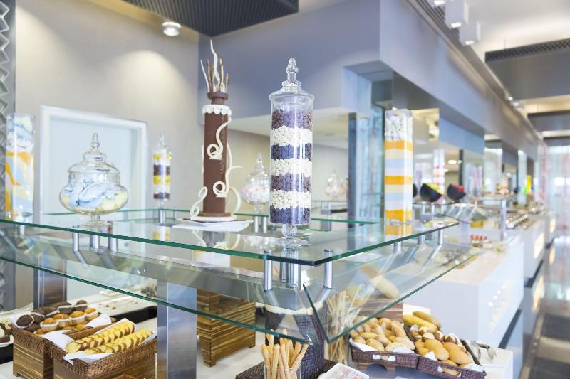 Aparthotel Adagio Abu Dhabi Al Bustan - Restoran