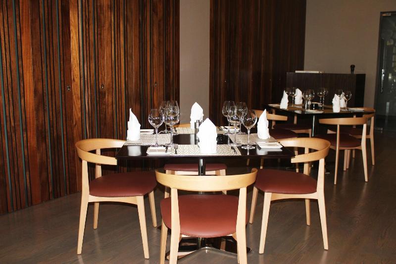 Aparthotel Adagio Abu Dhabi Al Bustan - Restoran