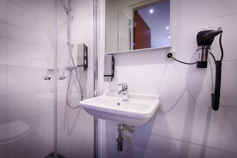 Amsterdam Downtown Hotel - Oda