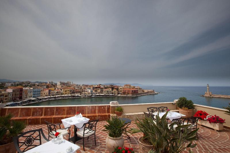 Pandora Suites - Genel