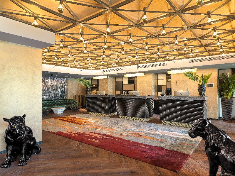 NYX Hotel Limassol - Lobi