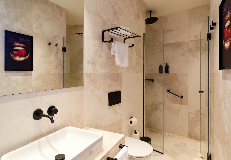 NYX Hotel Limassol - Oda