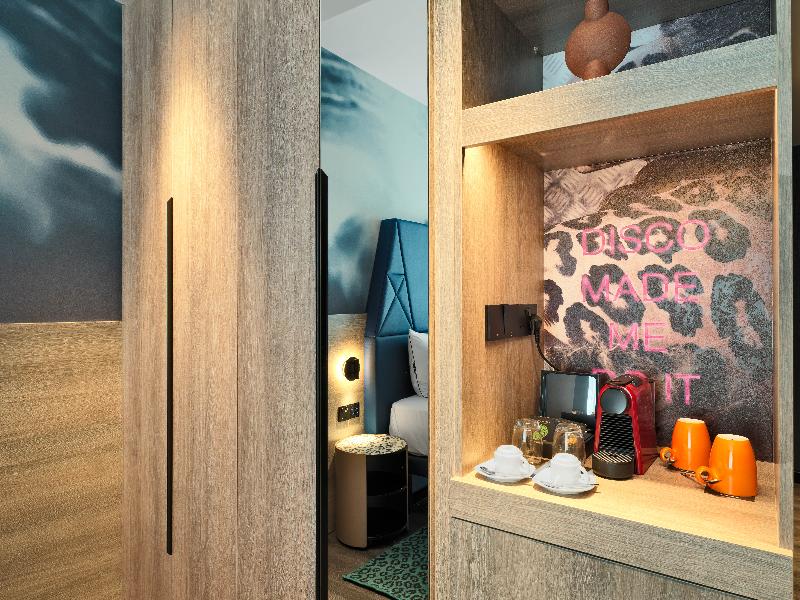 NYX Hotel Limassol - Oda
