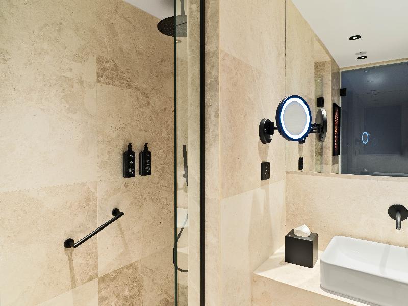 NYX Hotel Limassol - Oda