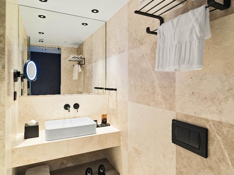 NYX Hotel Limassol - Oda