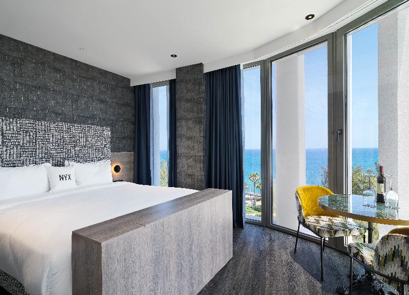 NYX Hotel Limassol - Oda