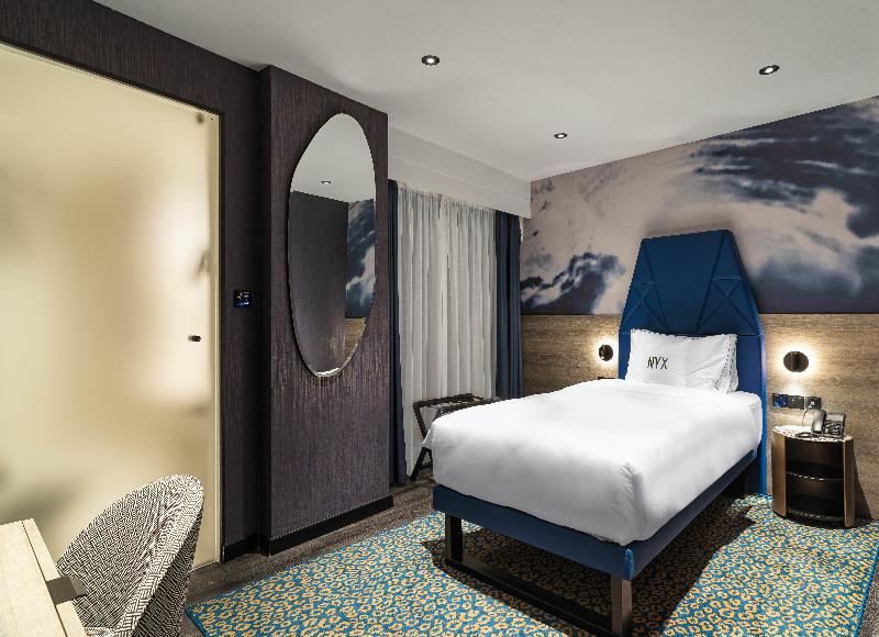 NYX Hotel Limassol - Oda