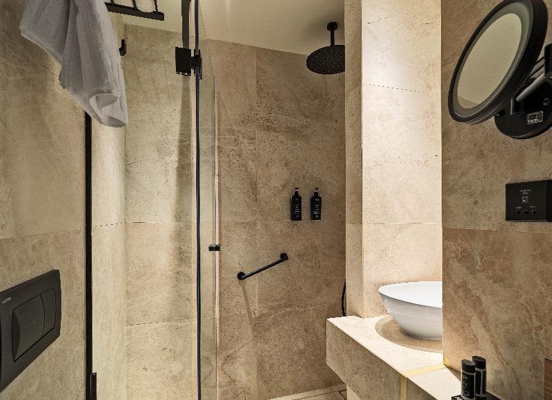 NYX Hotel Limassol - Oda