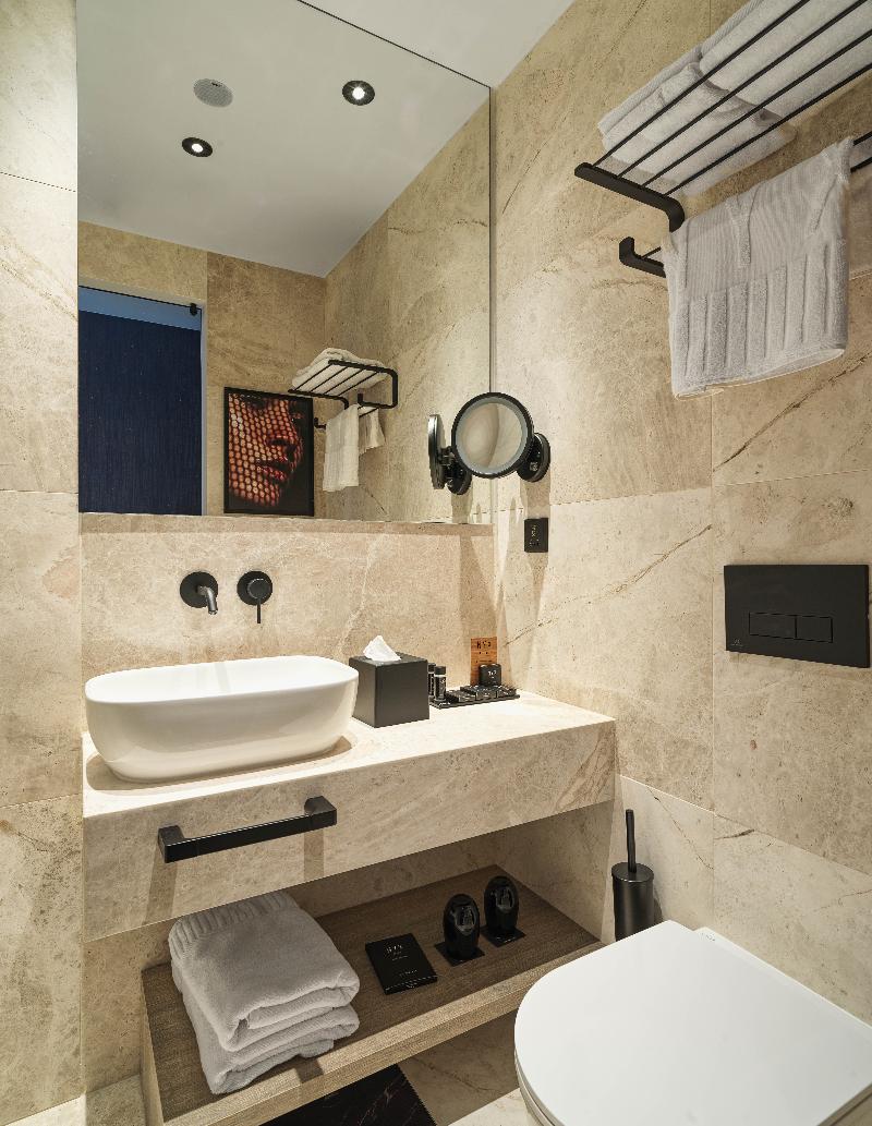 NYX Hotel Limassol - Oda