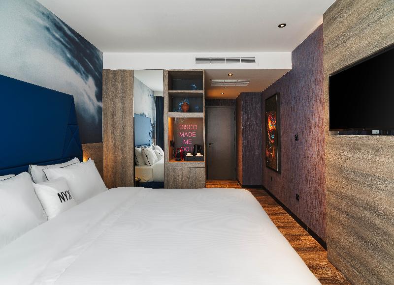 NYX Hotel Limassol - Oda