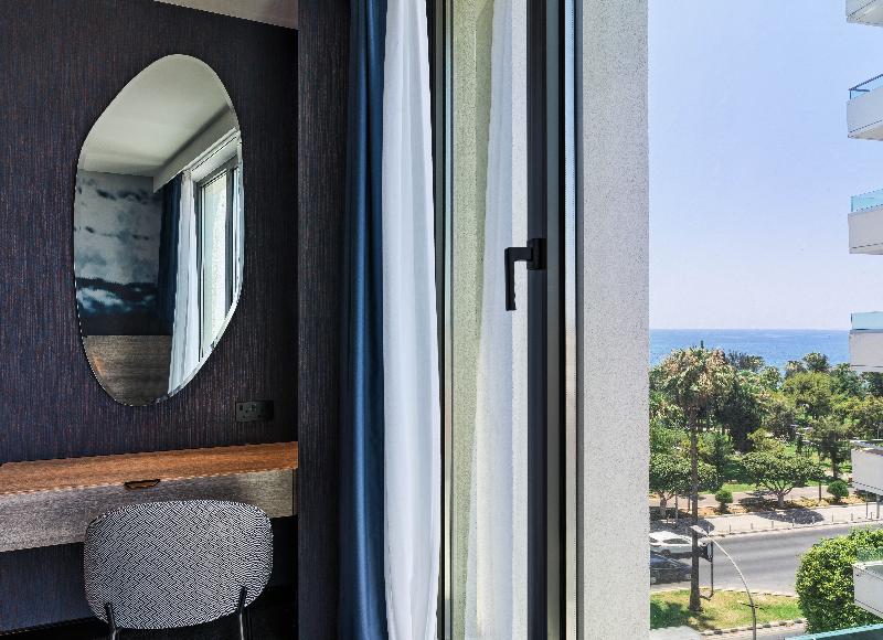 NYX Hotel Limassol - Oda