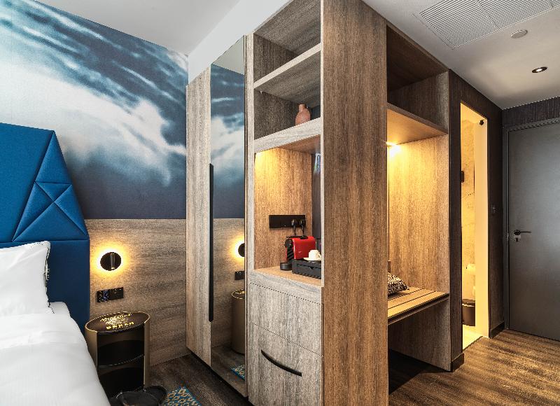 NYX Hotel Limassol - Oda
