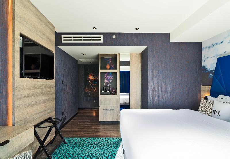 NYX Hotel Limassol - Oda