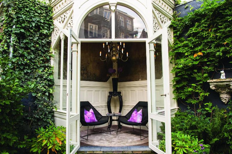 Canal House - Genel