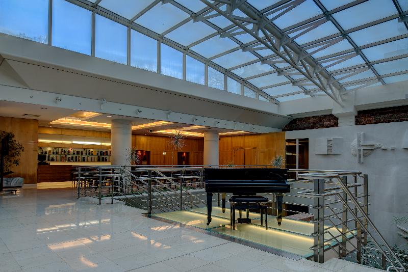 VIP Executive Entrecampos - Hotel & Conference - Lobi