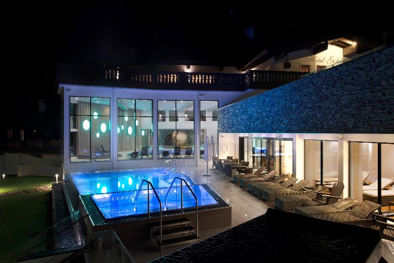 Hotel Goldried - Havuz