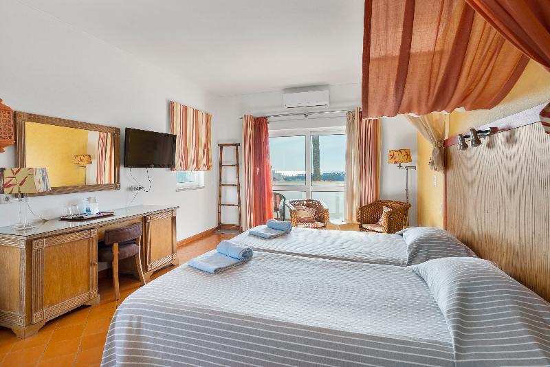 Cerro da Marina Hotel - Oda