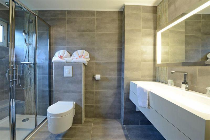 Calvi Hôtel - Genel
