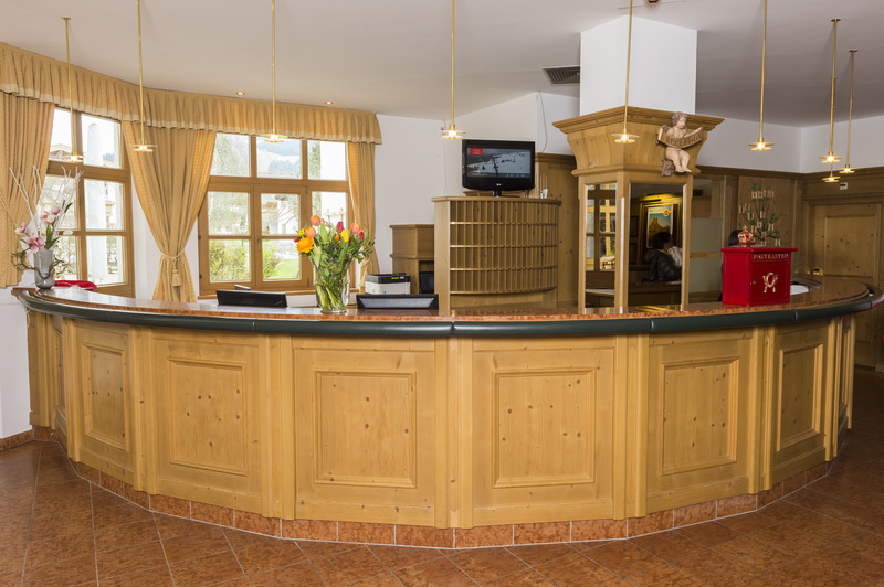 Lisi Family Hotel - Lobi