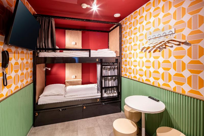 Tourist Inn Budget Hotel - Oda