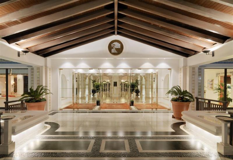 Pine Cliffs Hotel, a Luxury Collection Resort - Lobi