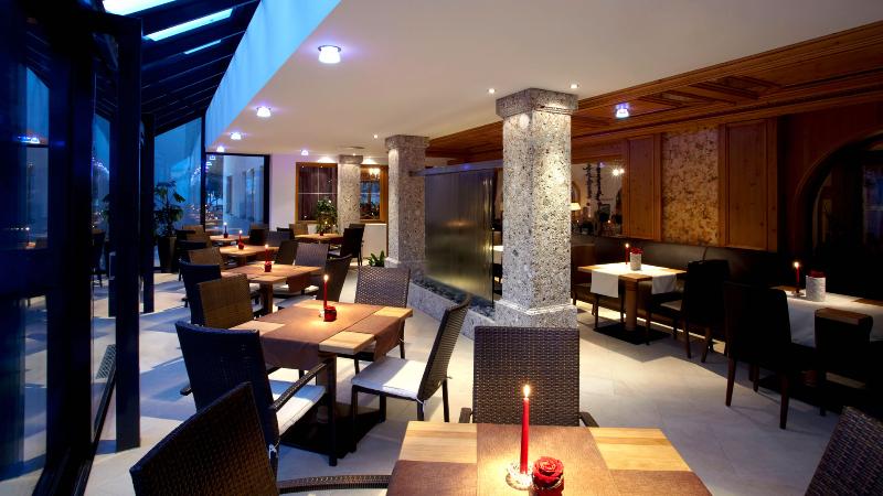 Aktivhotel Schwarzer Adler - Restoran