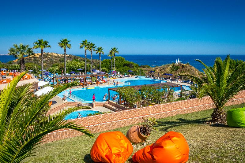 Auramar Beach Resort - Havuz