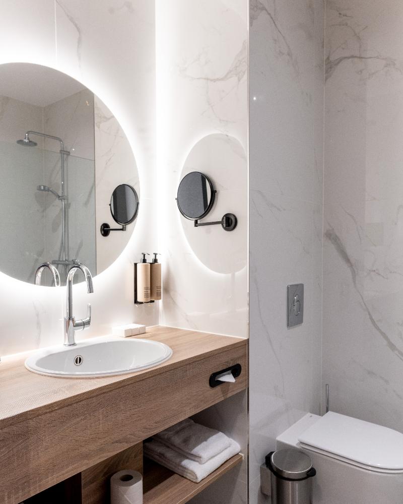 HOTEL ALKMAAR | Bar & Restaurant - Oda