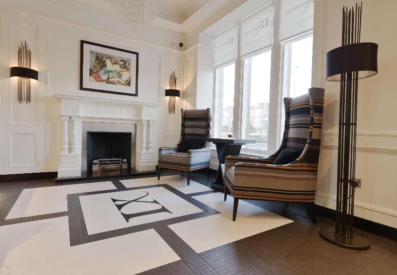 The Chester Hotel - Lobi