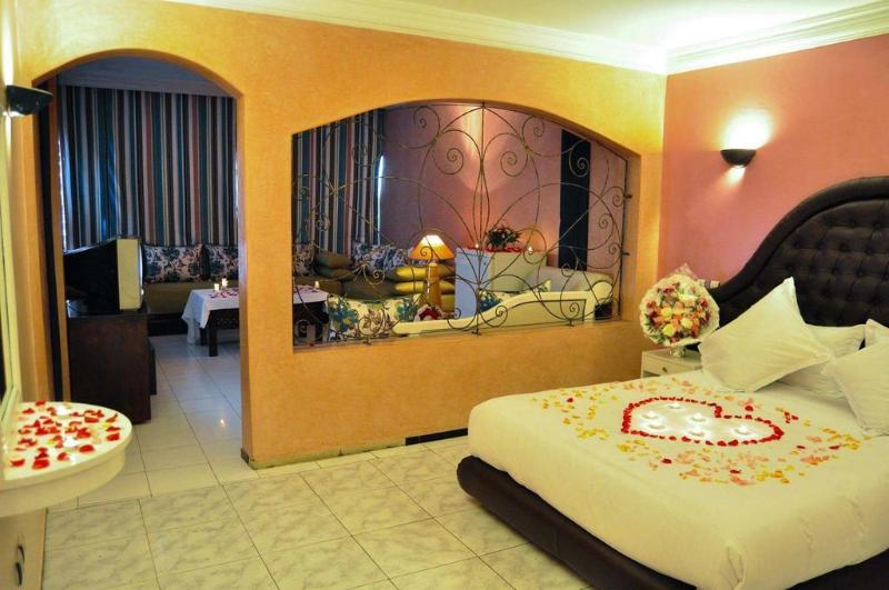 Mabrouk Hotel and Suites- Adult only - Genel