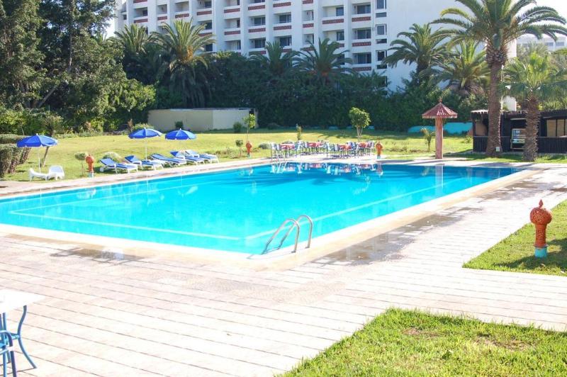 Mabrouk Hotel and Suites- Adult only - Genel