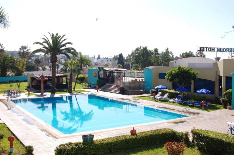 Mabrouk Hotel and Suites- Adult only - Genel