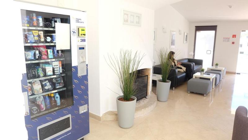 Roca Belmonte Apartamentos - Lobi