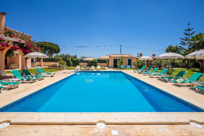 Apartamentos Monte dos Avós, Albufeira - Havuz