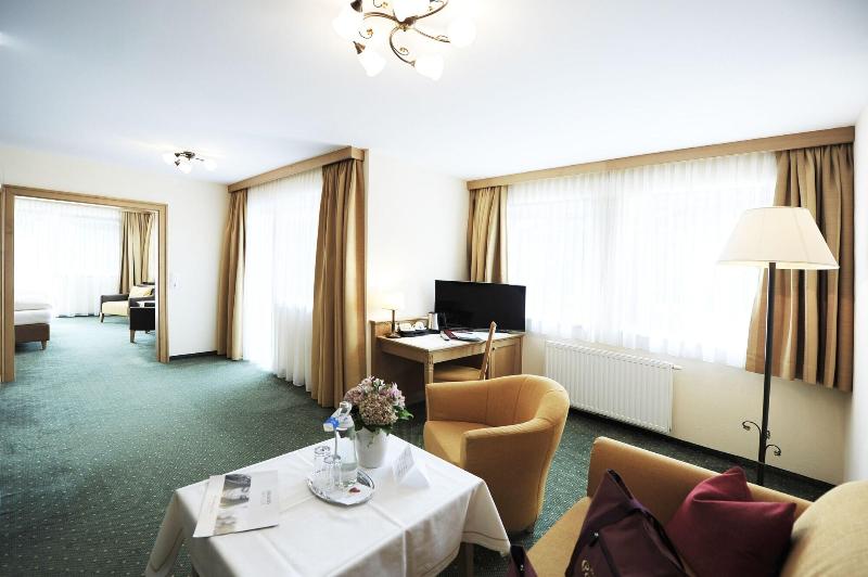 Parkhotel Seefeld - Oda