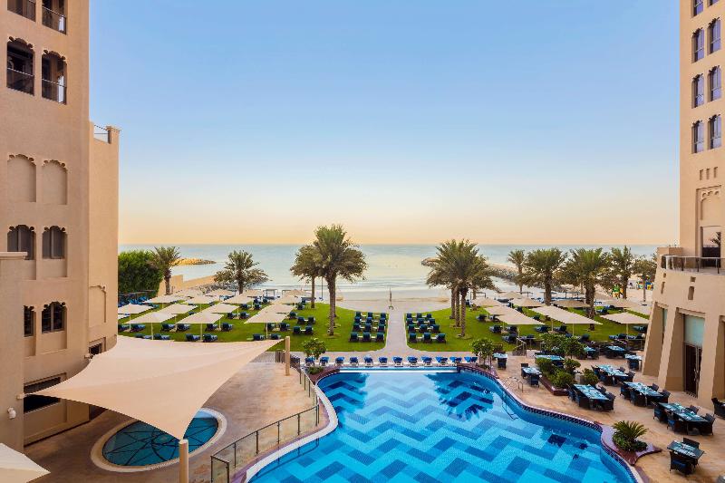Bahi Ajman Palace Hotel - Havuz