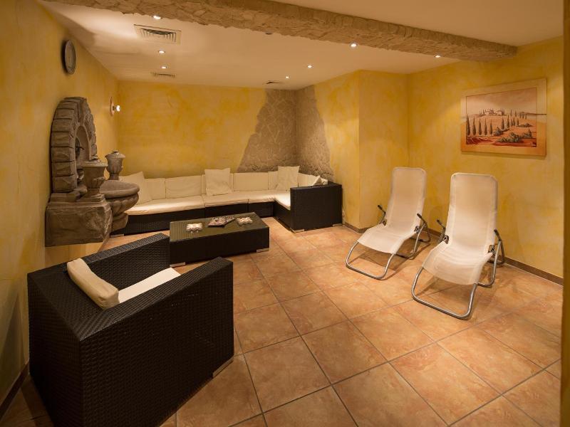 T3 Alpenhotel Garfrescha - Genel