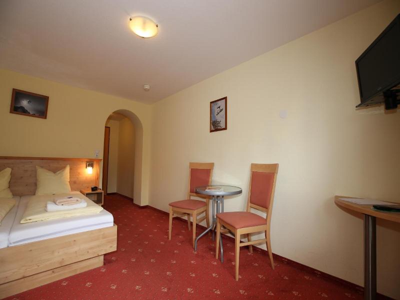 T3 Alpenhotel Garfrescha - Oda