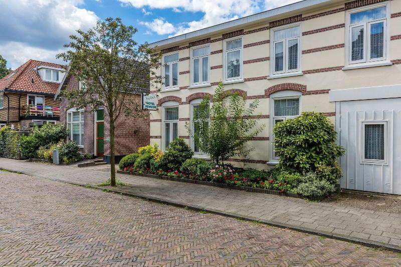 Hotel Pension Randenbroek - Genel