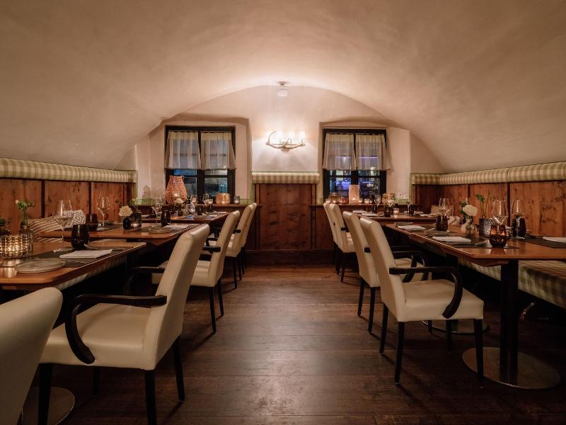 Alte Post/ Posthotel - Restoran