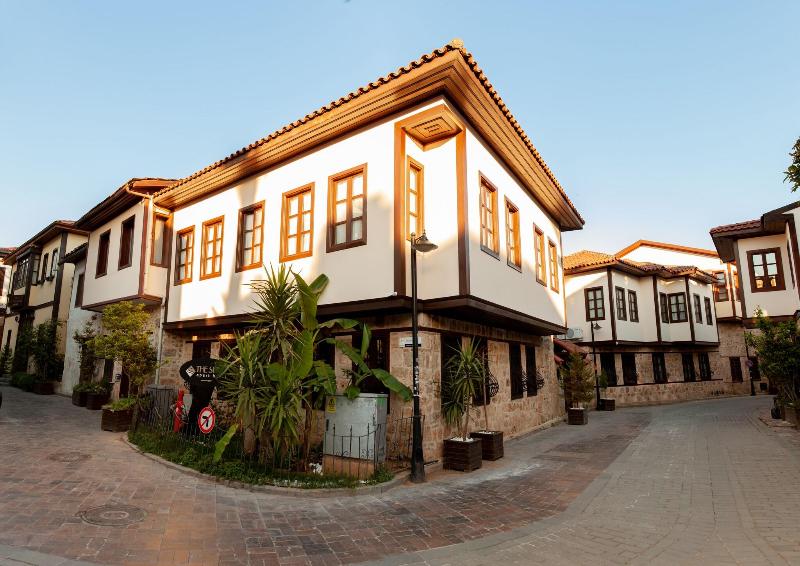 The Suite Apart Hotel - Genel