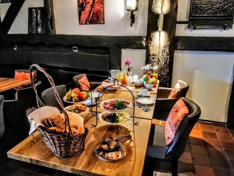 Burg Wassenberg - Restoran